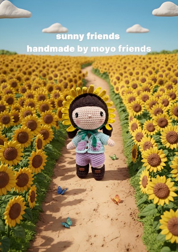 MOYO FRIENDS 20cm 관절인형이 해바라기밭 사이의 길을 걷고 있는 모습의 A3 포스터